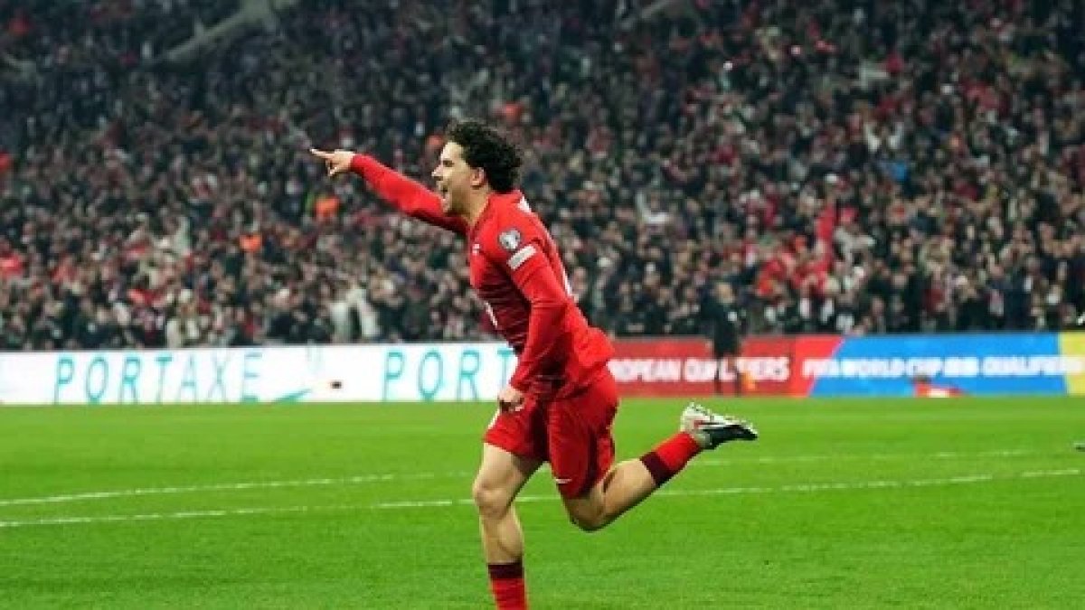 53. dakikada Ferdi Kadıoğlu, Arda Güler'in pasıyla ceza sahasında buluştu ve takımını 1-0 öne geçirdi.