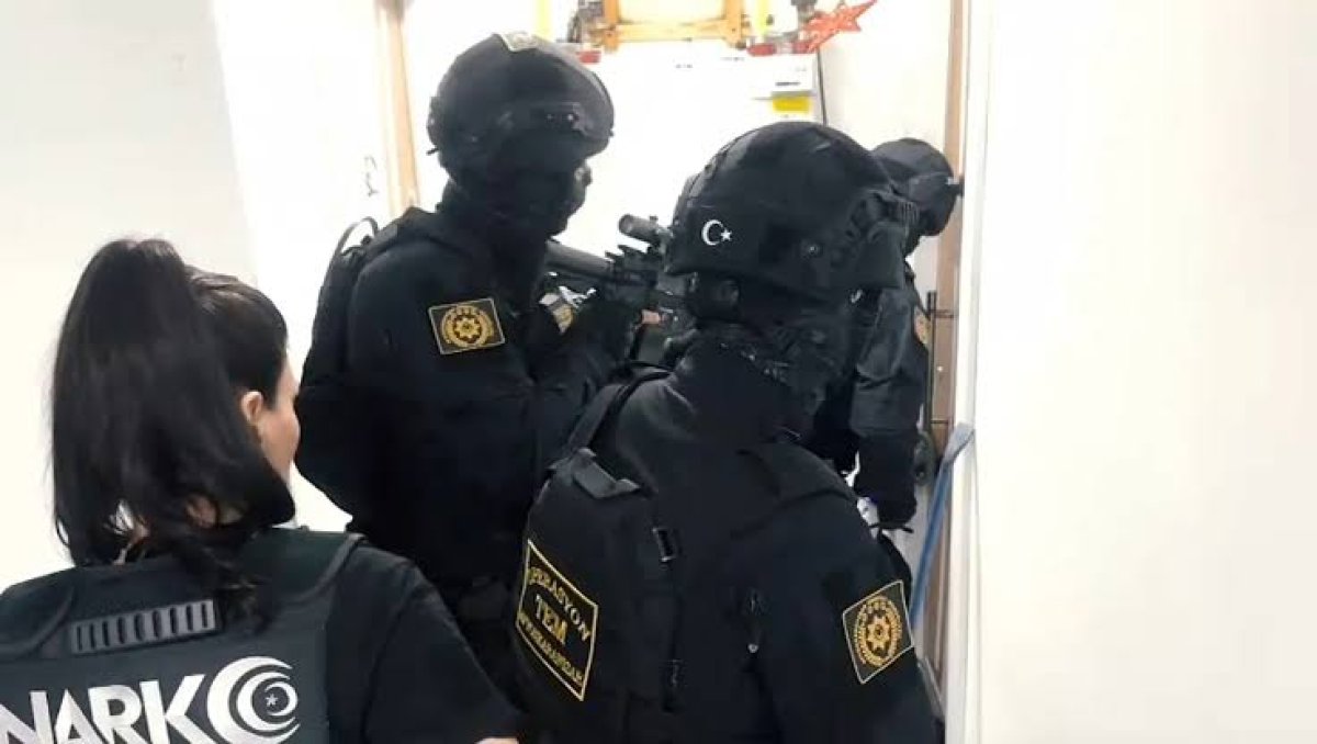 Afyonkarahisar'da Dev Operasyon: Doktor İmzası Taklit Edilerek Uyuşturucu Nitelikli İlaçlar Piyasaya Sürülüyor