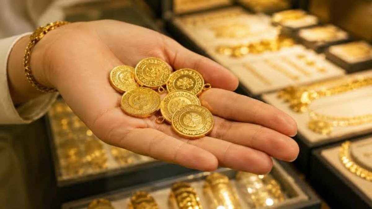 Altın Fed'in Faiz Artışına Rağmen Yükselişe Hazırlanıyor: Standard Chartered 4 Bin 650 Dolar Tahmini