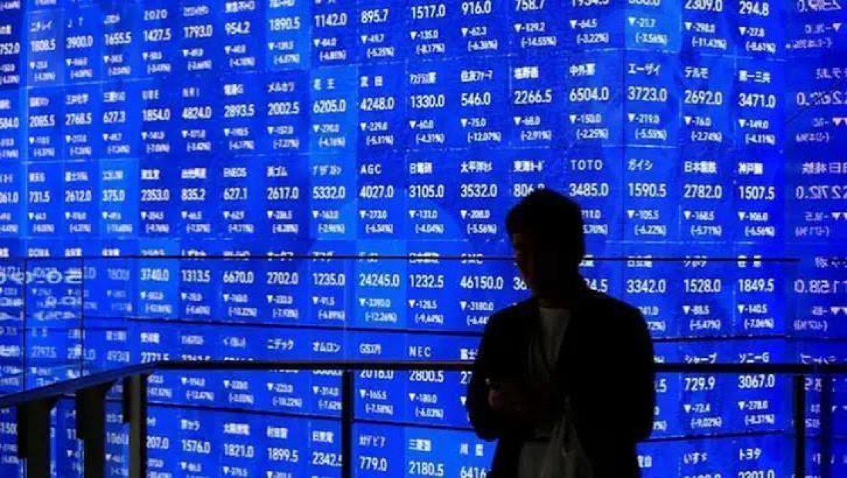 Asya Borsaları Ayrıştı: KOSPI Düşerken Nikkei Direniyor
