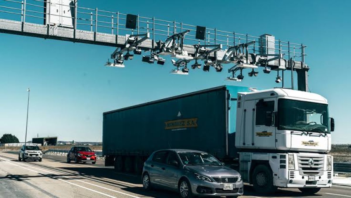 Belçika'dan yeni vergi , sürücüler, araçlarını kaydettirerek yol vergisi ödeyecekler.