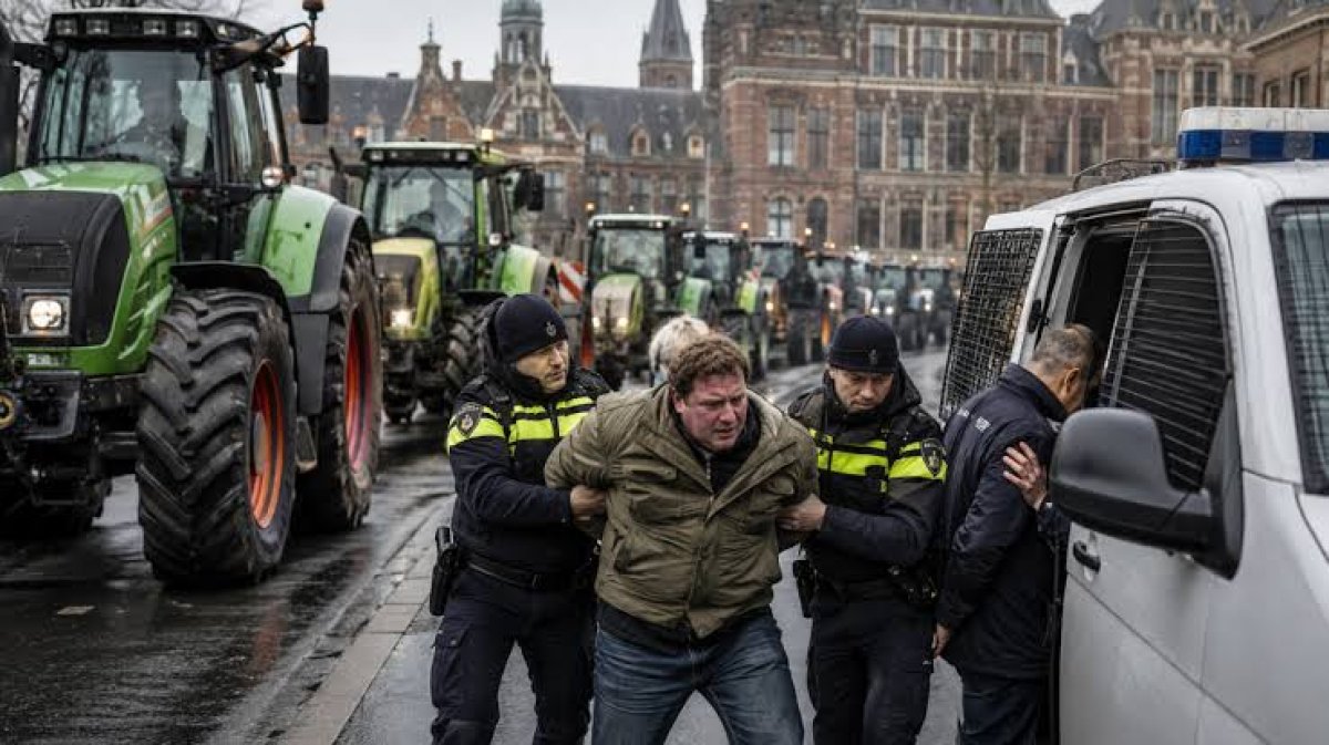 Hollanda'da Çiftçiler Yine Traktörlerle Yollarda: Azot Politikasına Karşı Protesto