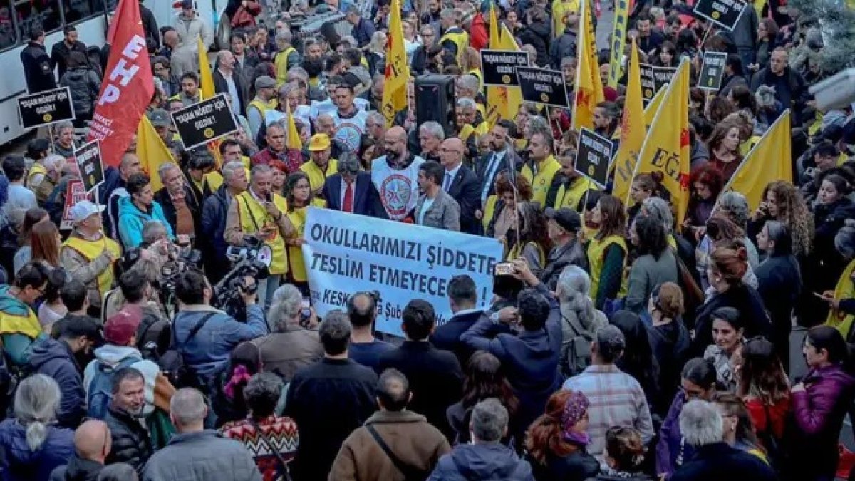 TÜRKİYEDEKİ OKUL SALDIRILARI ULUSLARARSI BASINDA!
