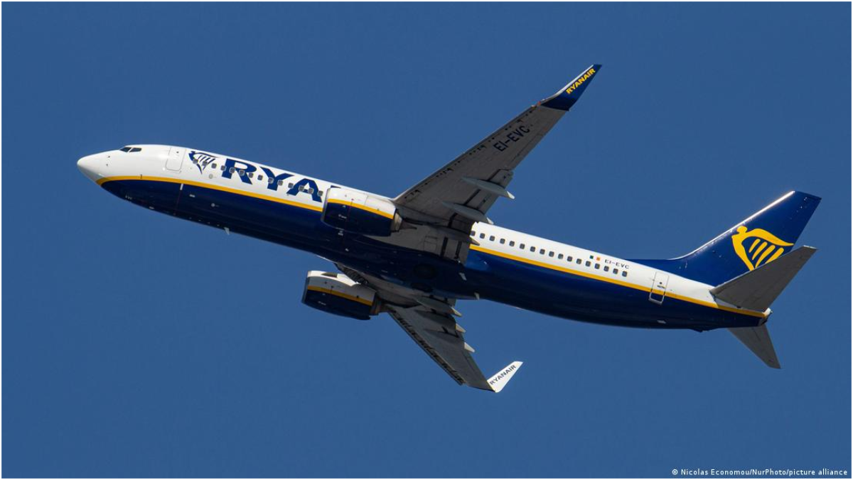 Ryanair CEO'su Michael O'Leary'nin rakip havayollarını "yüksek fiyatlı tecavüzcülere" benzetmesi ciddi tartışmalara yol açmıştır.