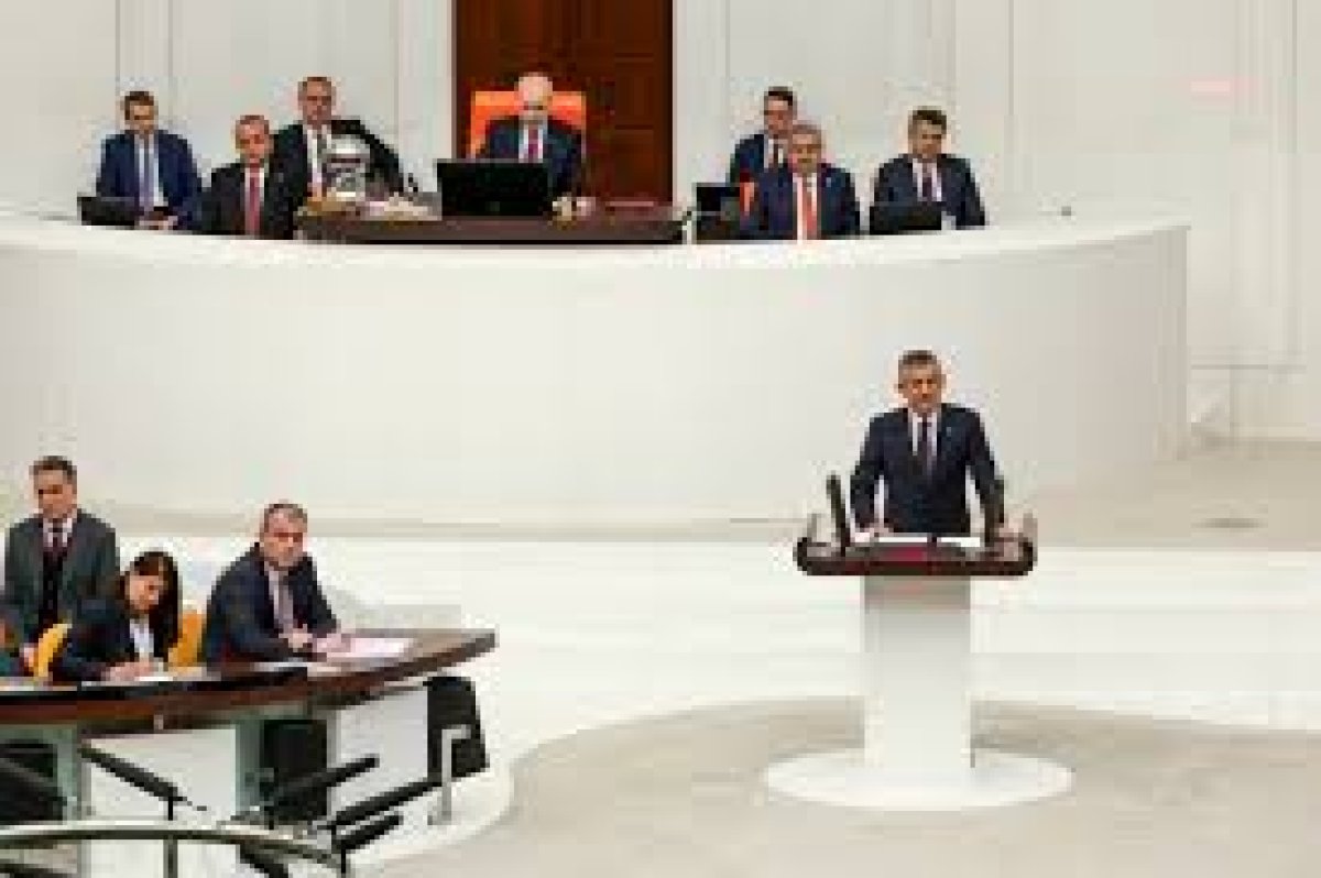 Özgür Özel'in TBMM 23 Nisan Açılış Konuşması