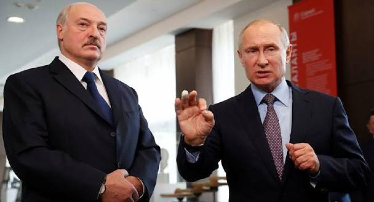 Putin ve Lukaşenko Moskova'da Görüştü