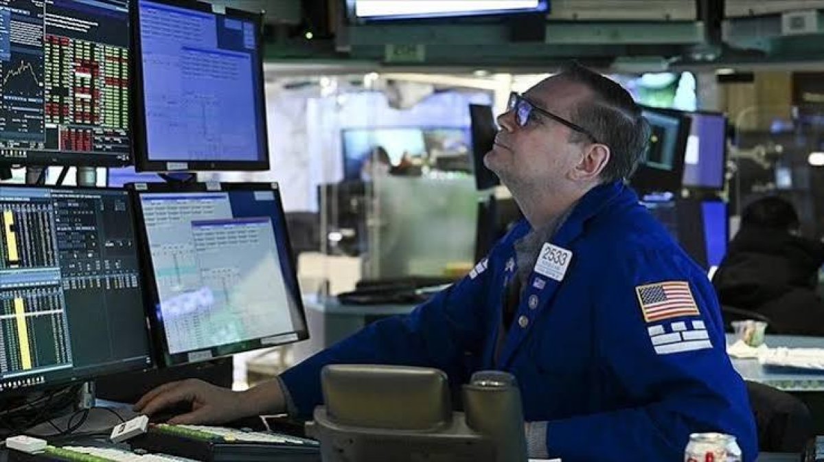S&P 500 Yeni Rekorla Kapandı; Yumuşayan Enflasyon Piyasayı Destekledi