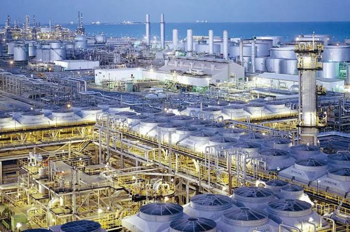 Saudi Aramco, Yanbu Limanından Petrol Yüklemelerinin Yakında Yeniden Başlayacağını Bildirdi