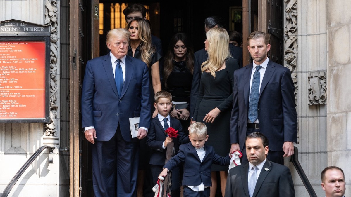 Trump Ailesi Savunma Anlaşmalarını Genişletiyor: 