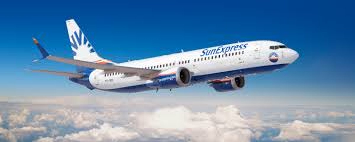 Türk Hava Yolları ve Lufthansa'nın ortak kuruluşu SunExpress, İzmir ile Kazakistan'ın Almatı şehri arasında direkt uçuşlarını başlatacağını duyurdu.