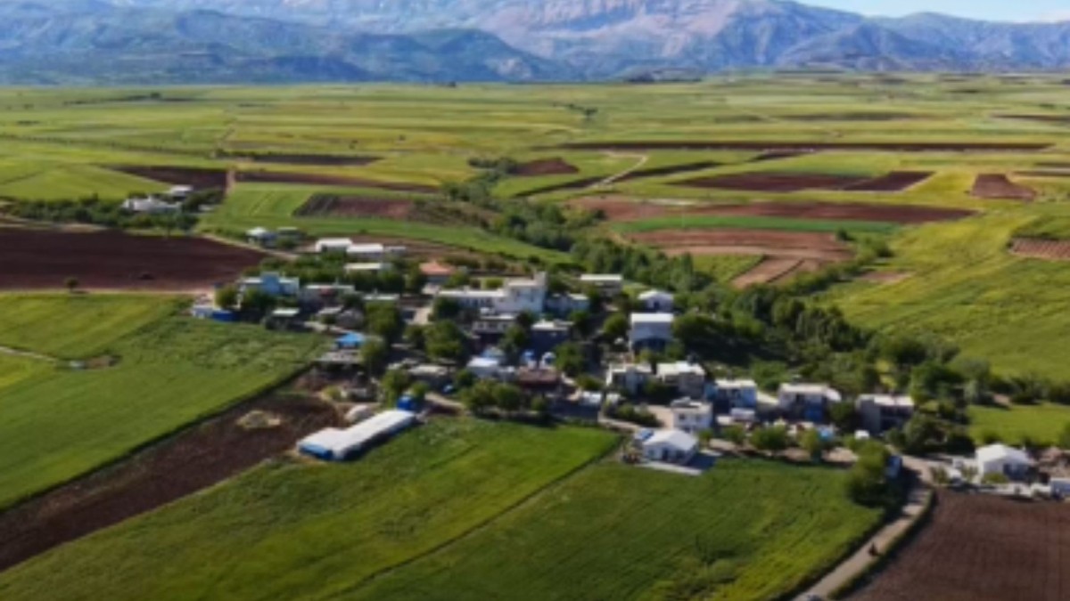 Adıyaman Ağveren Köyü’nde kilitli parke çalışmaları tamamlandı  - Videolu Haber