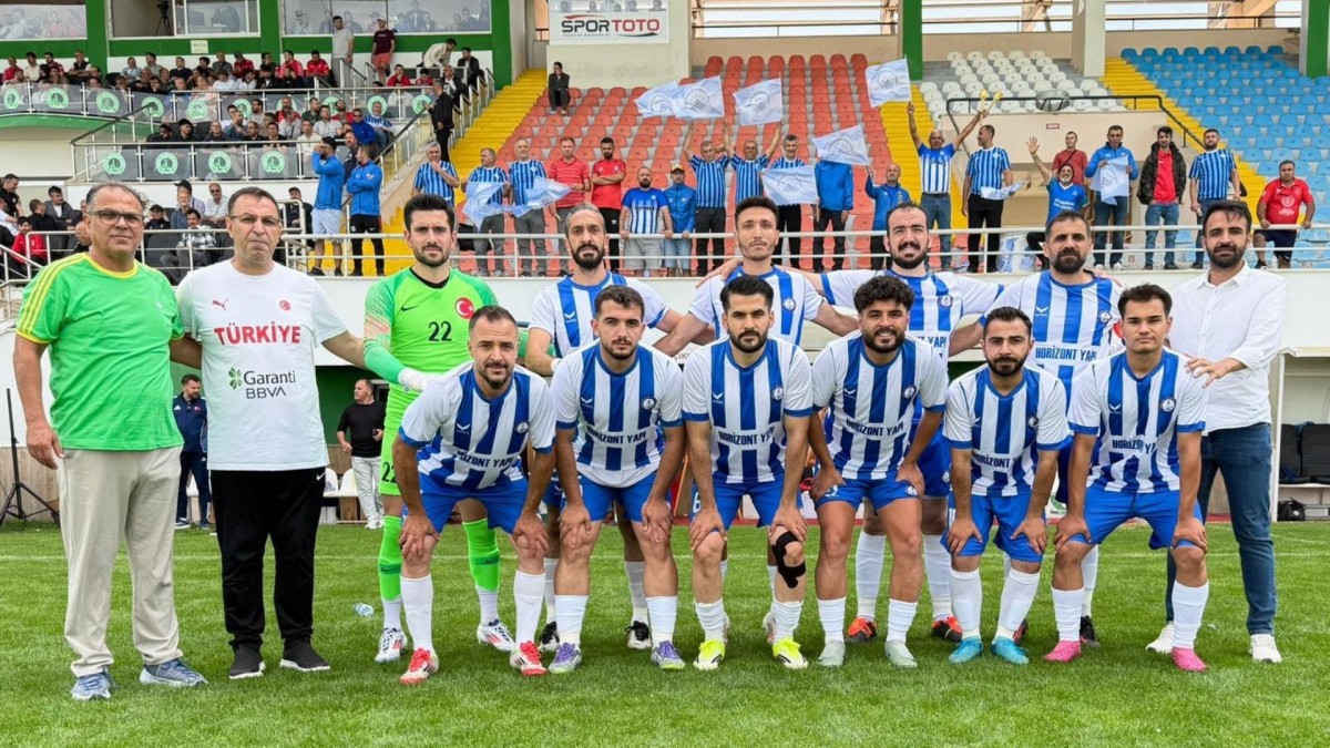 Adıyaman Belediyesi İşitme Engelliler Futbol Takımı Türkiye ikincisi oldu