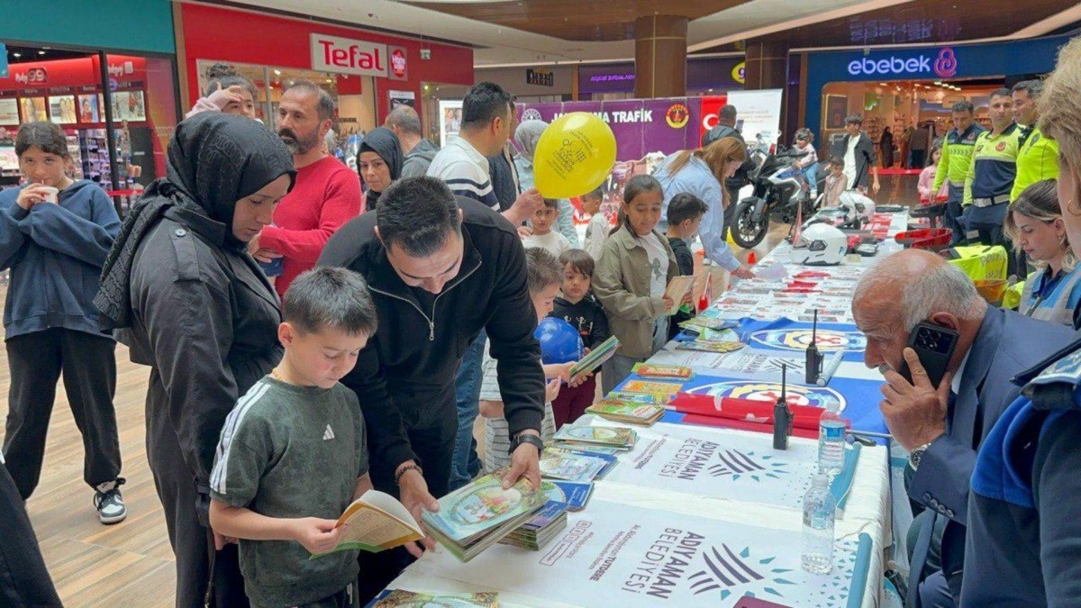 Adıyaman Belediyesi’nden çocuklara trafik haftası etkinliği  - Videolu Haber