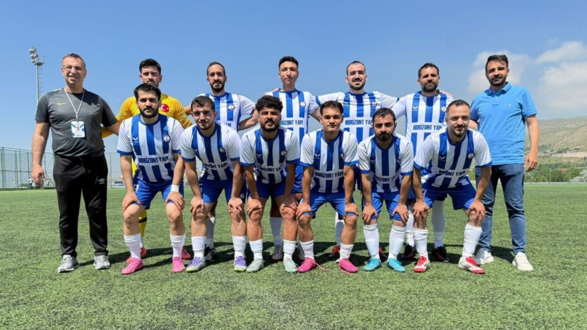 Adıyaman Belediyespor İşitme Engelliler Takımı yarı finalde  - Videolu Haber
