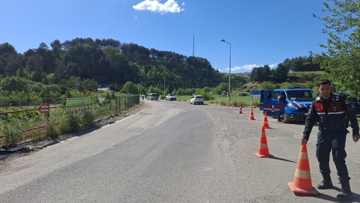 Adıyaman MotoFest’te ulaşım çilesi: Vatandaşlar kilometrelerce yürüdü  - Videolu Haber