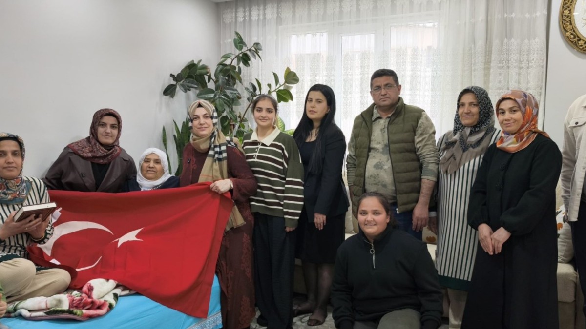 AK Parti Adıyaman İl Kadın Kolları’ndan ‘İlk Evim İlk İftarım’ buluşmaları