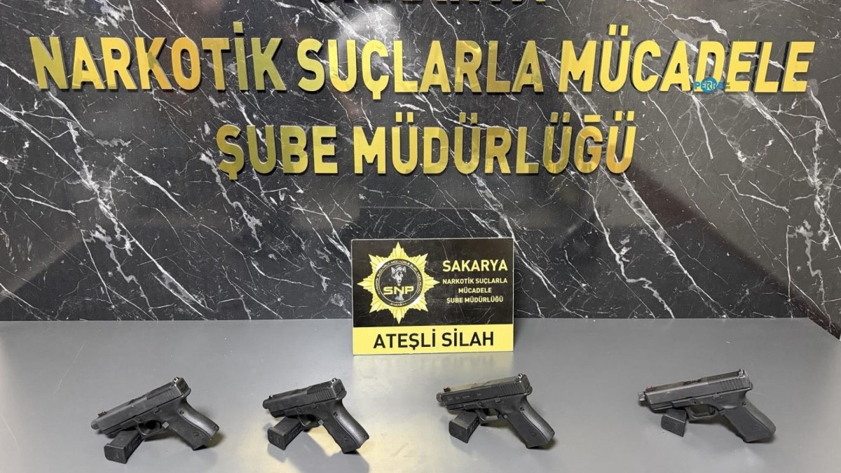 Akyazı gişelerinde silah operasyonu: 2 şüpheli gözaltında