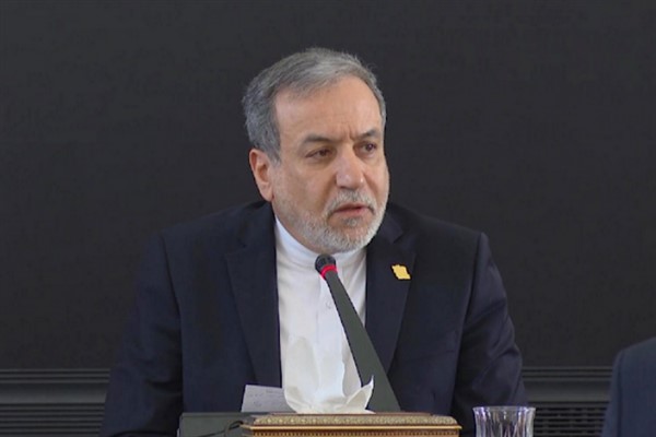 Arakçi: İran limanlarını abluka altına almak bir savaş eylemidir