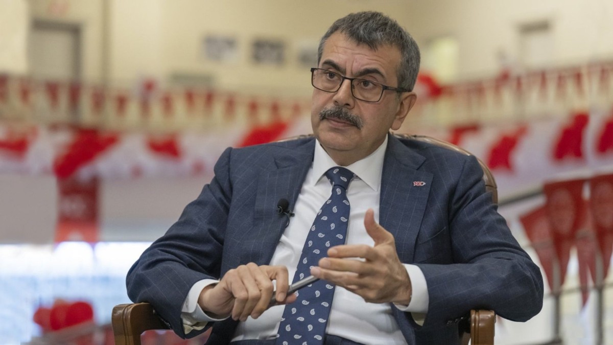 Bakan Tekin: 'Sınavla ilgili hiçbir değişiklik gündemimizde yok'
