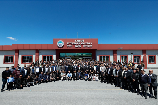 Başkan Büyükkılıç, Ulaşım A.Ş. personeliyle bayramlaştı