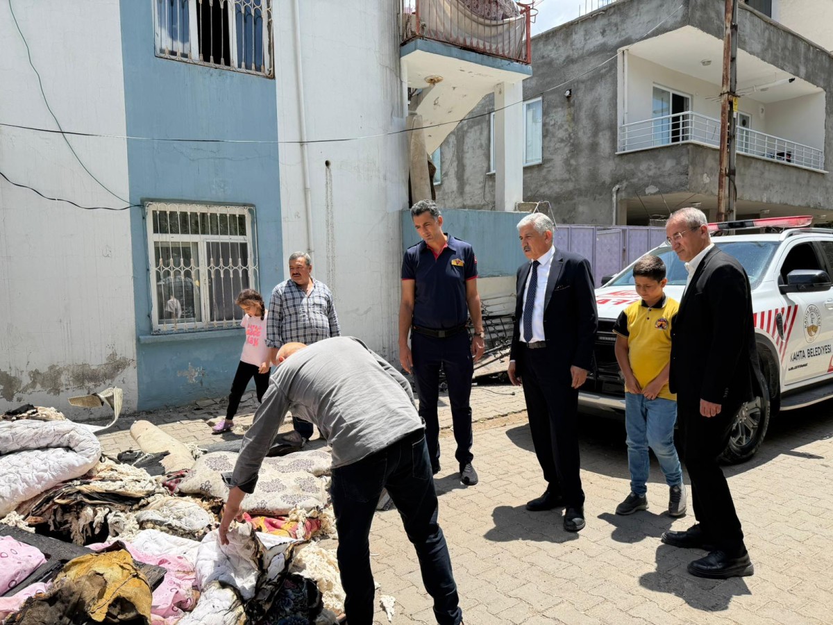 Başkan Hallaç yangın mağduru aileyi yalnız bırakmadı