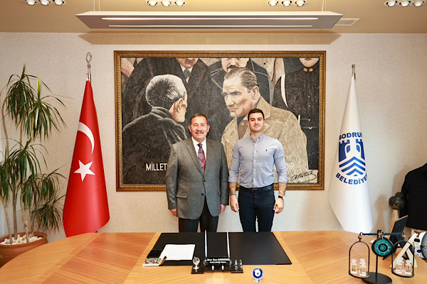 Başkan Topuz, Başkan Mandalinci’yi makamında ziyaret etti