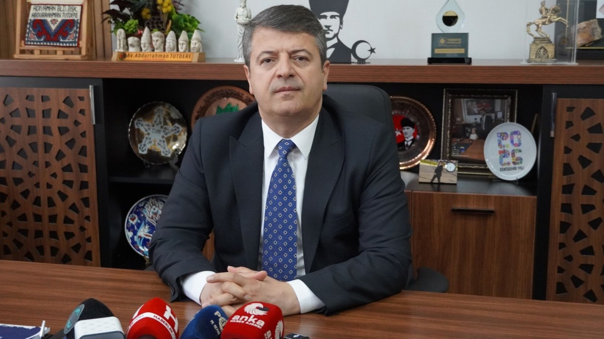 Başkan Tutdere, Amedspor’un Süper Lig başarısını kutladı