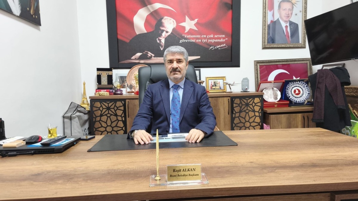 Besni Belediye Başkanı Reşit Alkan’dan 19 Mayıs mesajı