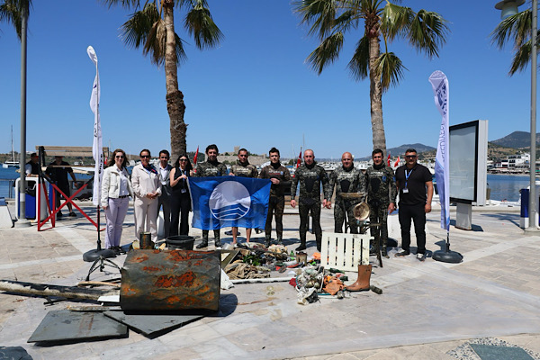 Bodrum’da deniz dibi temizliği Kumbahçe’de başladı