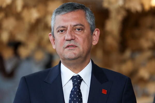 CHP Genel Başkanı Özel’den Rize’de “Millet İradesi” vurgusu