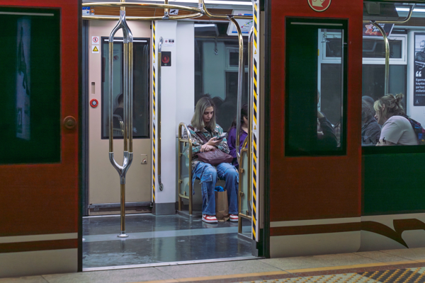 Fahrettin Altay ve Narlıdere arasında metro seferleri başladı