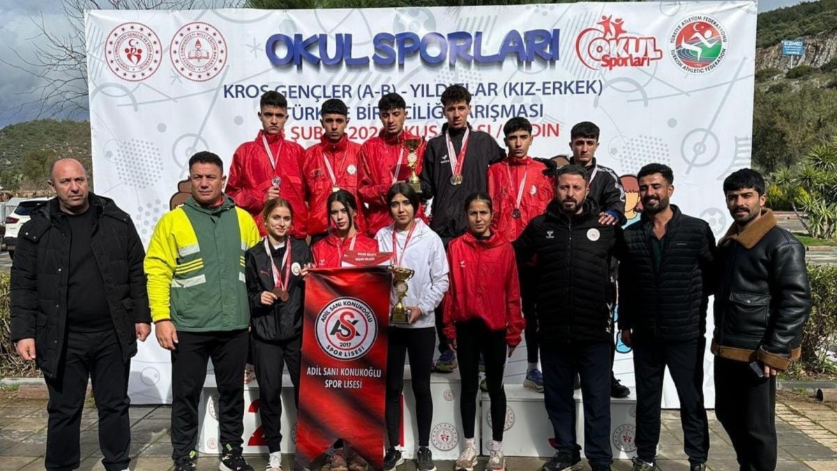 Gaziantep'te genç atletlerden Türkiye’de üç şampiyonluk