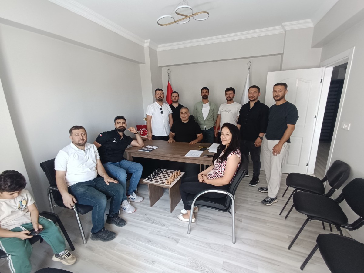 Genç Sağlık Sendikası kısa sürede ikinci büyük sendika oldu