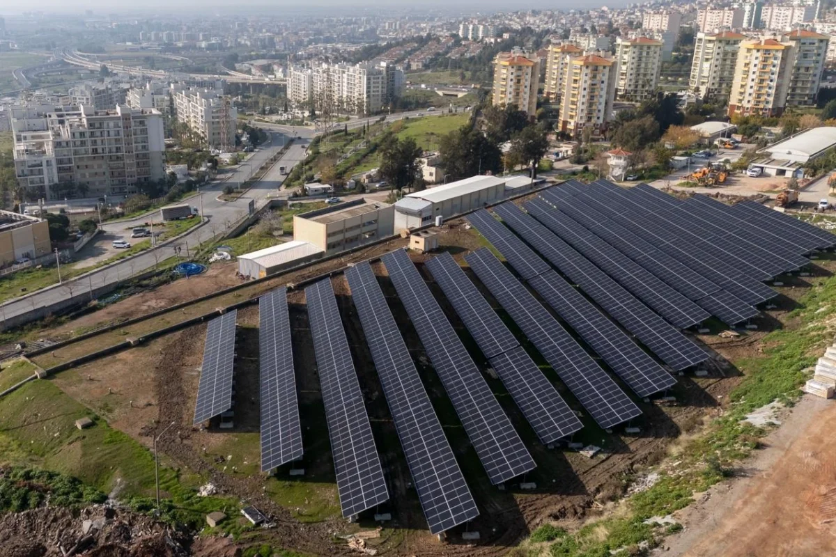 İZSU Yeşil Enerjiye Yatırım Yapıyor, 40 Milyon TL Tasarruf Hedefleniyor