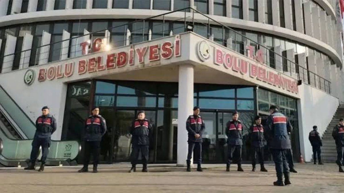 Bolu Belediyesi'ne Yeni Operasyon: Özel Kalem Müdürü Gözaltında