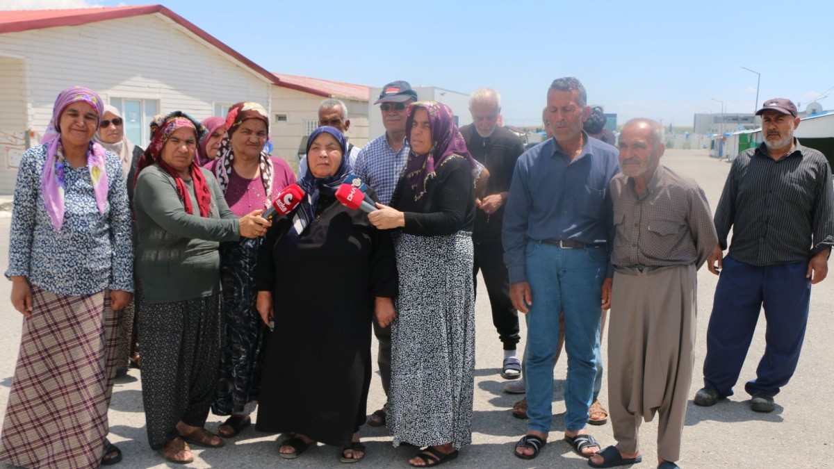 K-2B Konteyner Kent sakinlerinden tahliye öncesi yetkililere çağrı: ‘Önce ev verin, nereye gideceğiz?’  - Videolu Haber