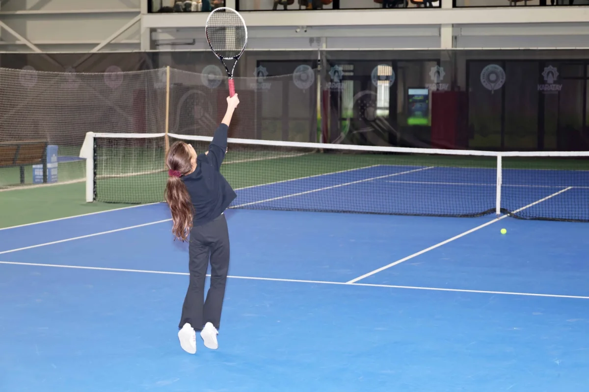 Konya Tenis Turnuvası’nda Gençler Kıyasıya Yarışıyor