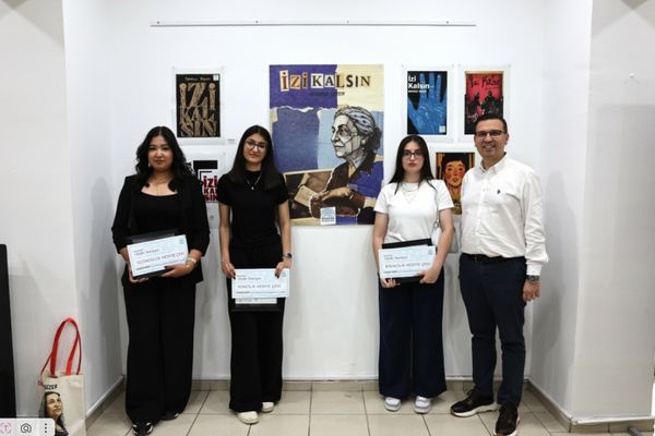 Liselerarası Kitap Kapağı Yarışması'nda ödüller sahiplerini buldu