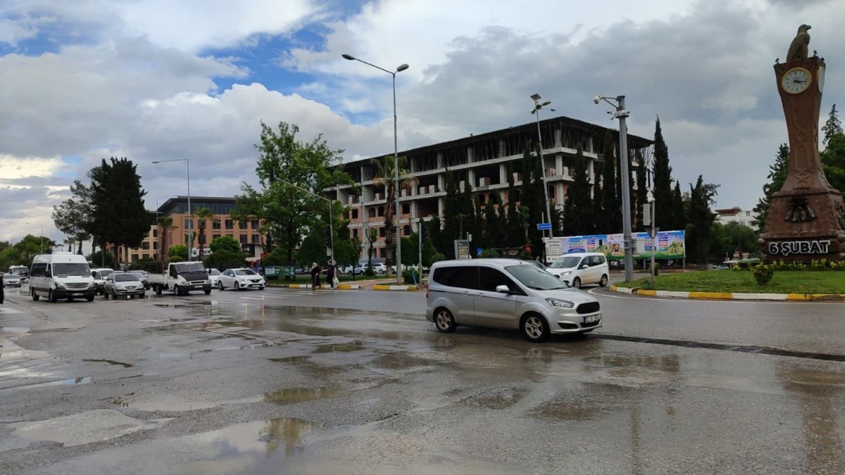 Meteoroloji'den kuvvetli yağış uyarısı: Çok sayıda il için alarm verildi