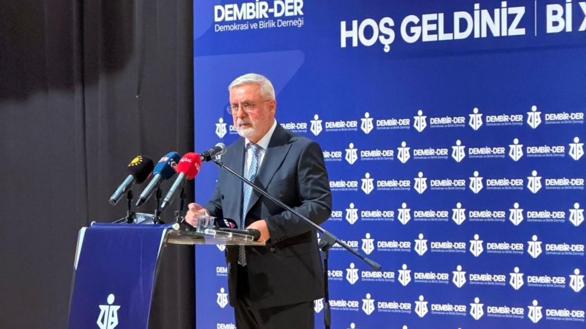 Metiner’den ‘Terörsüz Türkiye’ sürecine yönelik açıklama: ‘Silah biterse sorun bitmez’