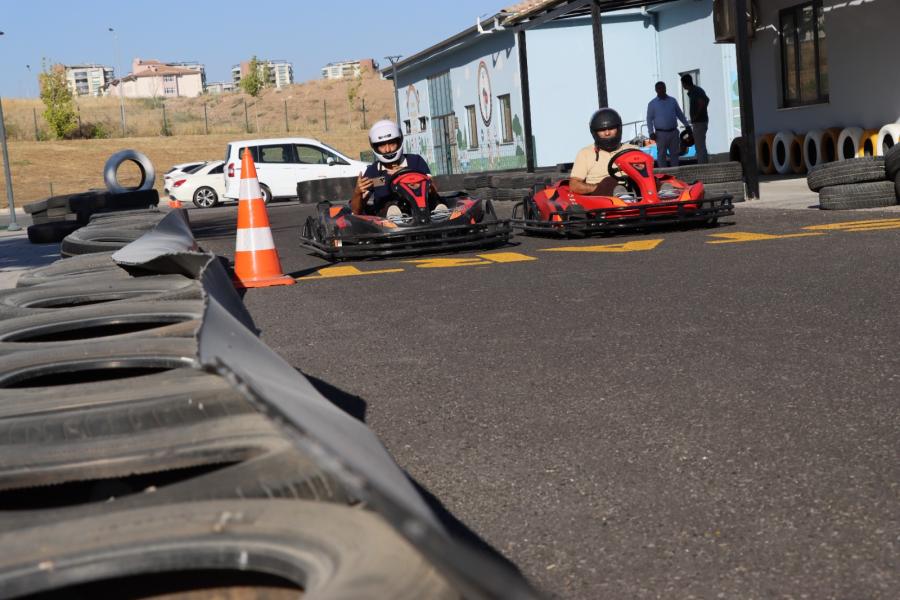 Şanlıurfa’da Adrenalin Dolu Yeni Adres: Go-Kart Pisti