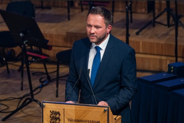 Tsahkna, Estonya'nın Asya'daki fahri konsoloslarıyla bir araya geldi