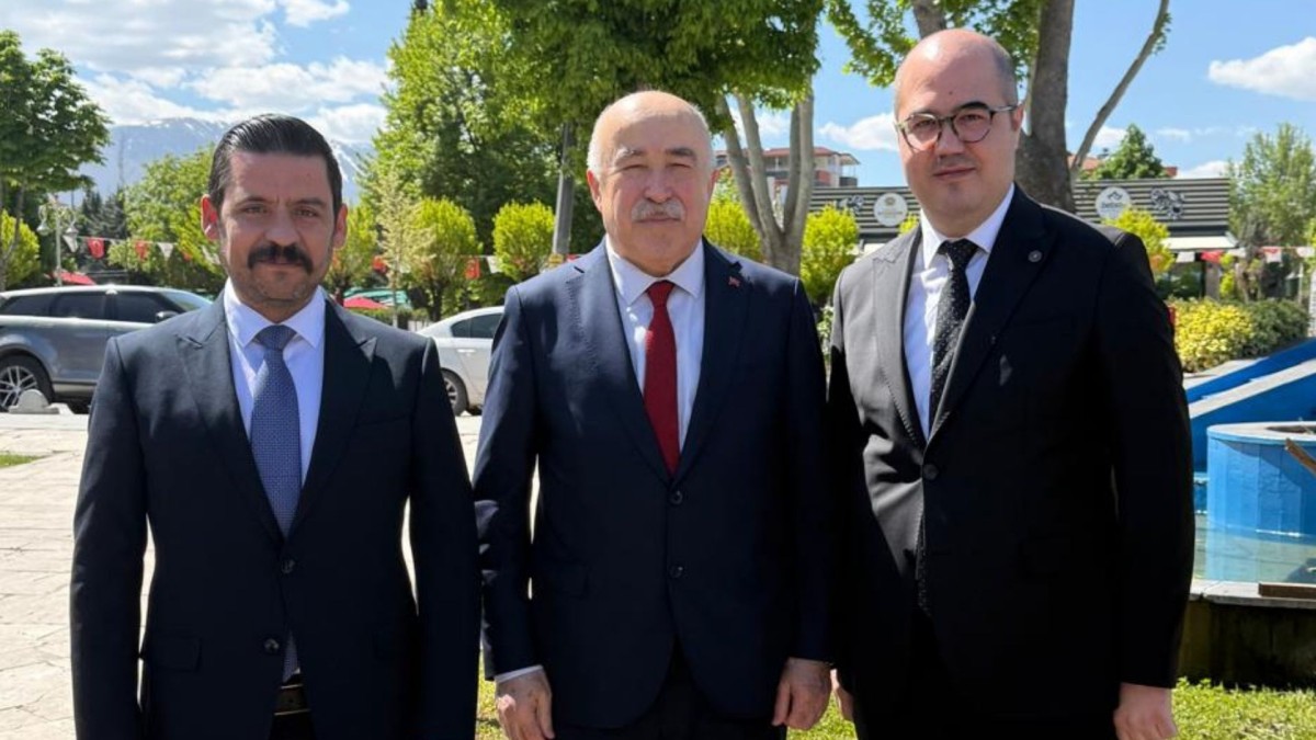 Türk Ocakları Adıyaman Şubesi’nde bayrak değişimi