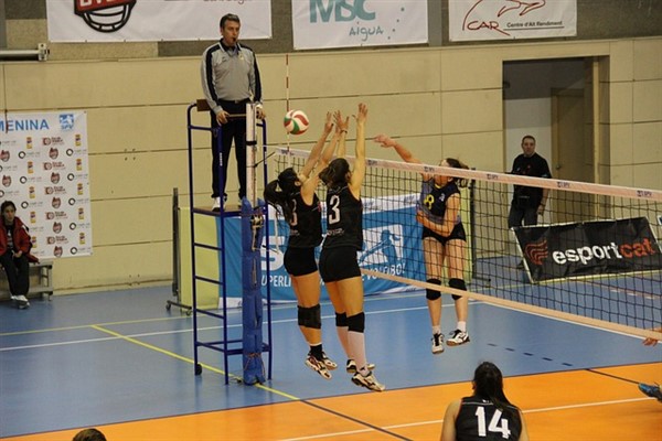TVF Voleybol Kadınlar 2. Ligi'nde çeyrek final etabı tamamlandı
