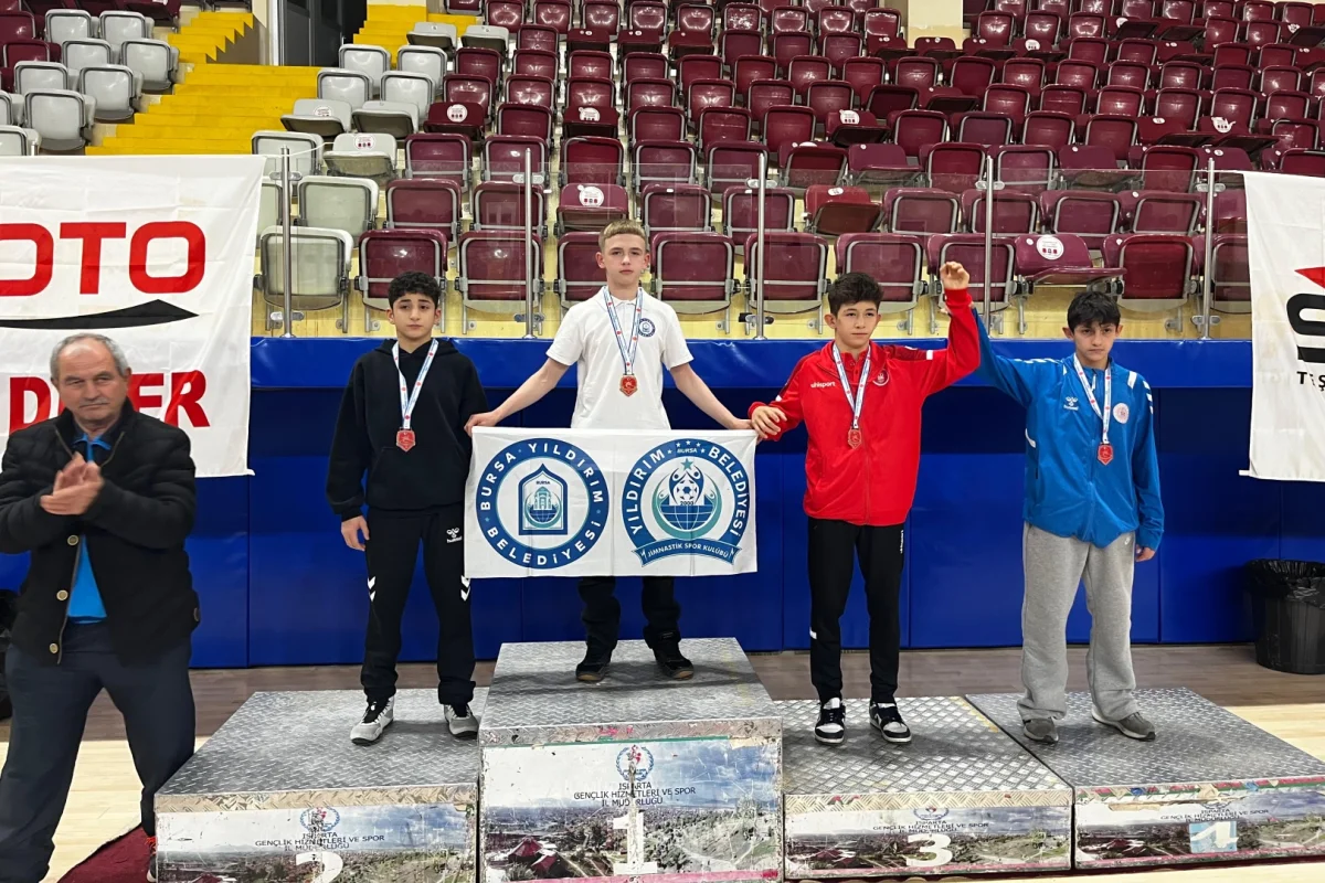 U-17 Güreş Şampiyonası’nda Yıldırımlı Sporcular Damga Vurdu