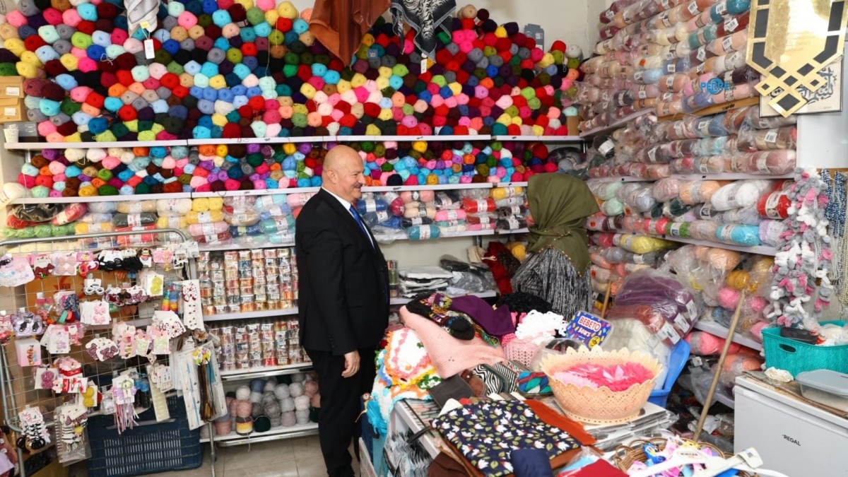 Vali Abdullah Küçük kent esnafını ziyaret etti