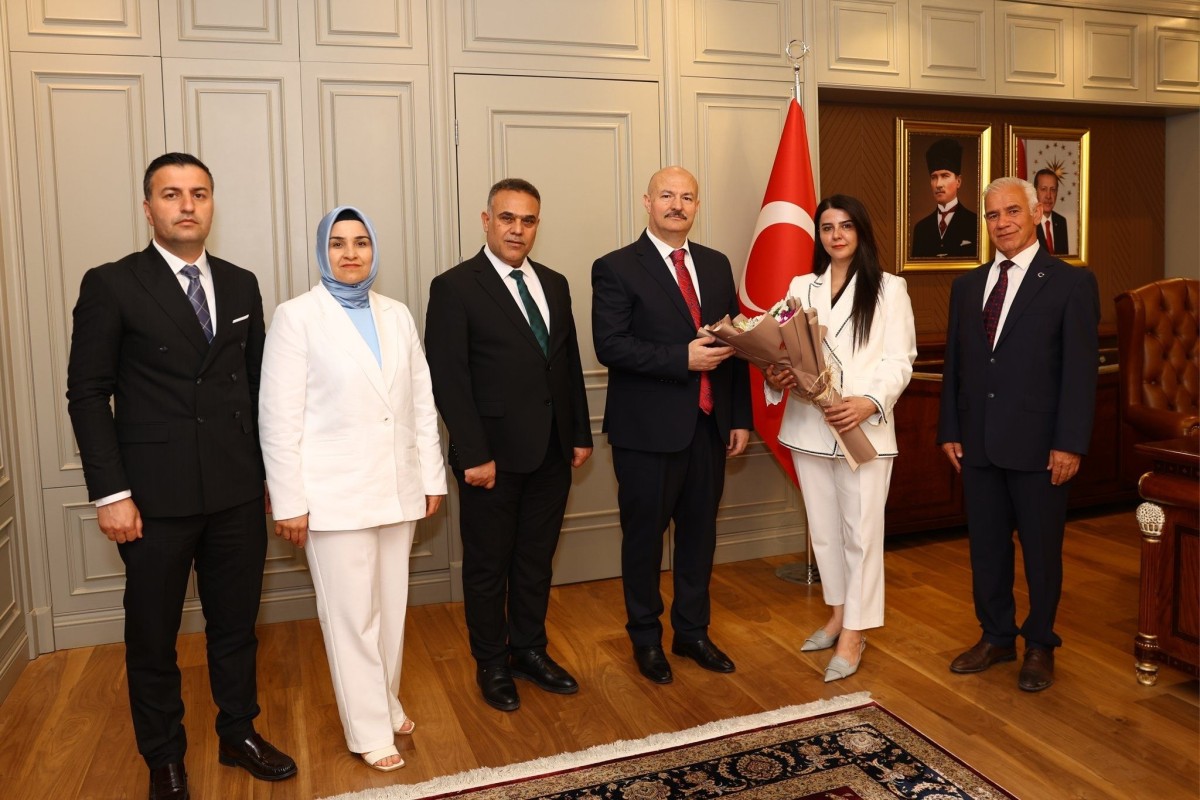 Vali Abdullah Küçük SGK çalışanlarıyla bir araya geldi