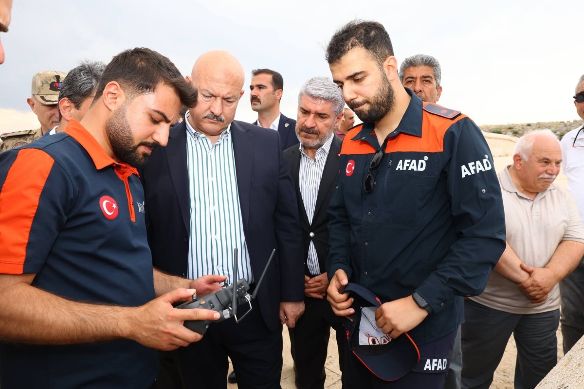 Vali Küçük olay yerinde çalışmaları inceledi
