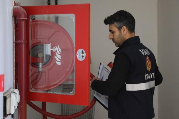 Van’da iş yerlerine yangın güvenliği denetimi