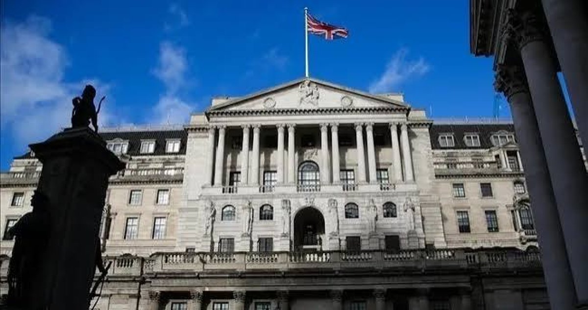 İngiltere Merkez Bankası: Faizleri Sabit Tuttu, Ancak Enerji Riskleri Tartışmalı